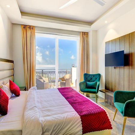 Luxe Resorts - Centrally Heated Air Conditioned Hotel In The Heart Of Kasauli Kültér fotó