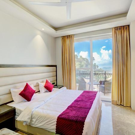 Luxe Resorts - Centrally Heated Air Conditioned Hotel In The Heart Of Kasauli Kültér fotó