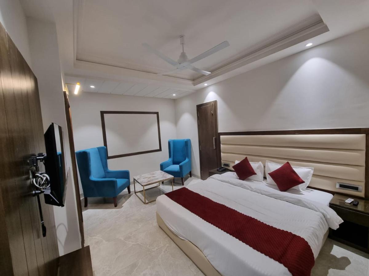 Luxe Resorts - Centrally Heated Air Conditioned Hotel In The Heart Of Kasauli Kültér fotó