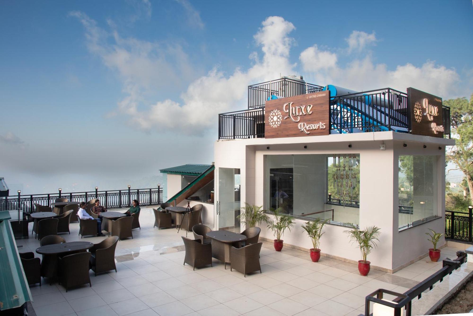 Luxe Resorts - Centrally Heated Air Conditioned Hotel In The Heart Of Kasauli Kültér fotó