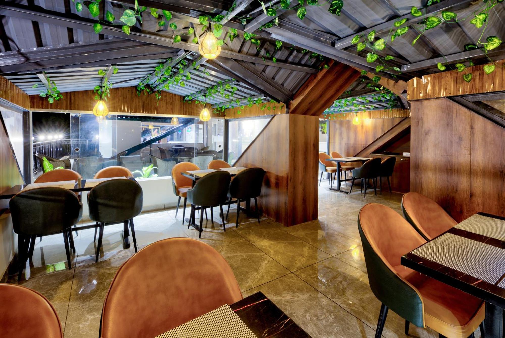 Luxe Resorts - Centrally Heated Air Conditioned Hotel In The Heart Of Kasauli Kültér fotó
